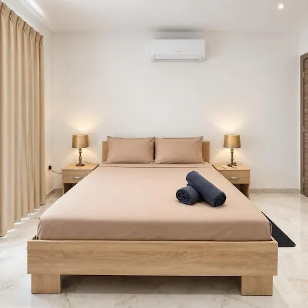 Modern 3bed, 3bath Near Promenade Appartement